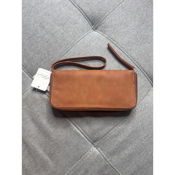 Free People Vegan Brown Leather Wallet Wristlet – NWT – 100% Recycled Material - Picture 2 of 8